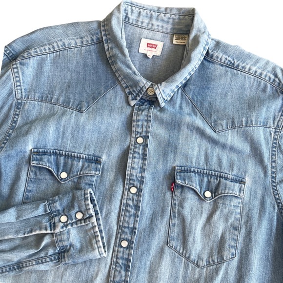 Levi's Tops - Levi's Iconic Western Denim Long Sleeve Snap Shirt Women XXL Light Vintage Wash